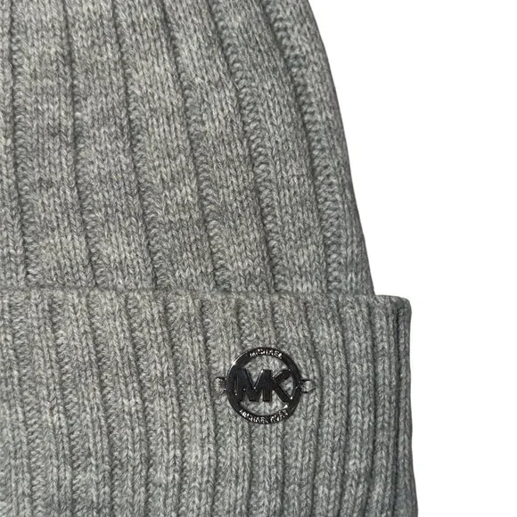 MICHAEL KORS WOMANS WINTER HAT - Picture 2 of 2